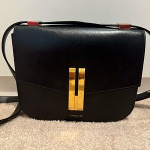 DEMELLIER The Vancouver